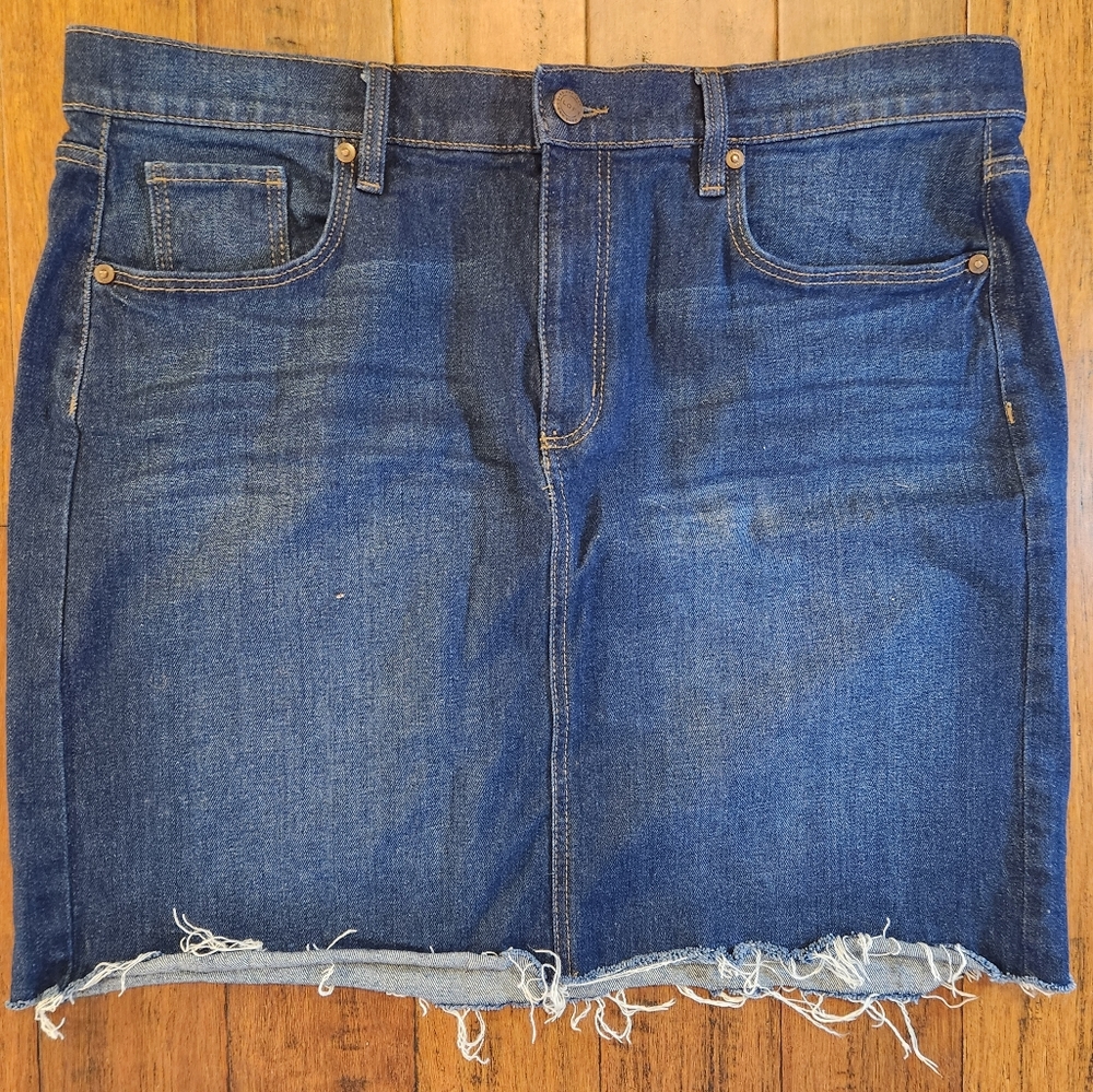 Loft Women's Size 14 Dark Wash Denim Skirt. Distressed edge. - Picture 1 of 6